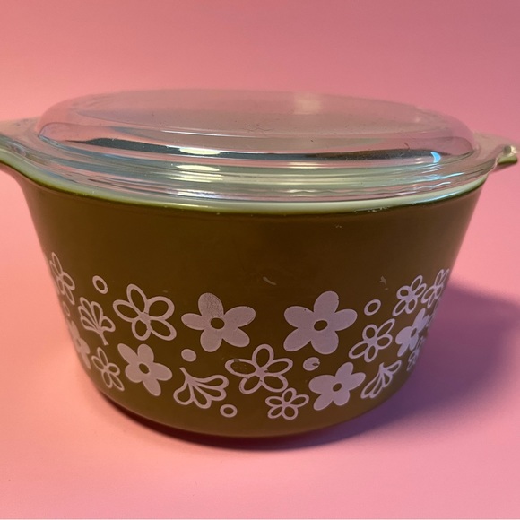 Green Spring Blossom Pyrex with lid - 473 Casserole Dish - 70s Pyrex - 1 Quart - Picture 3 of 8